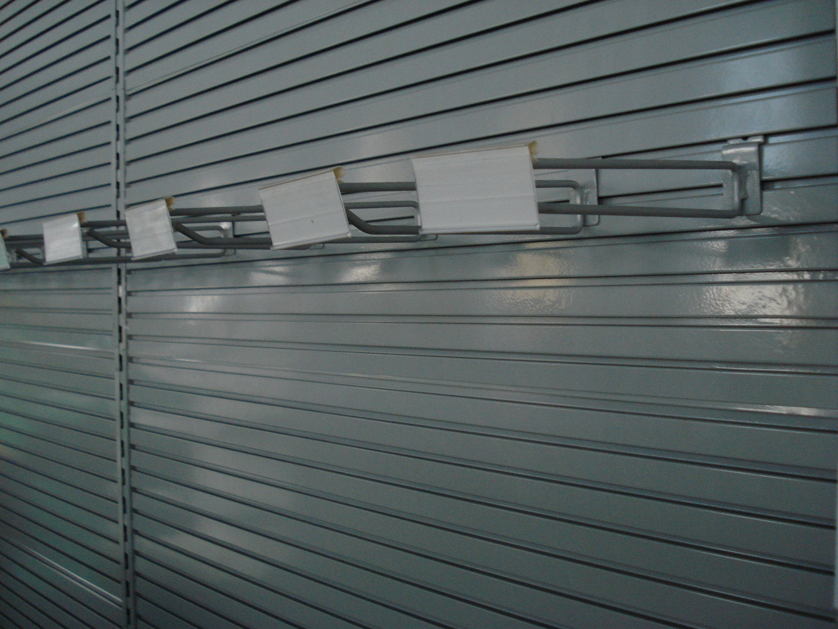Slatwall back shelf 3