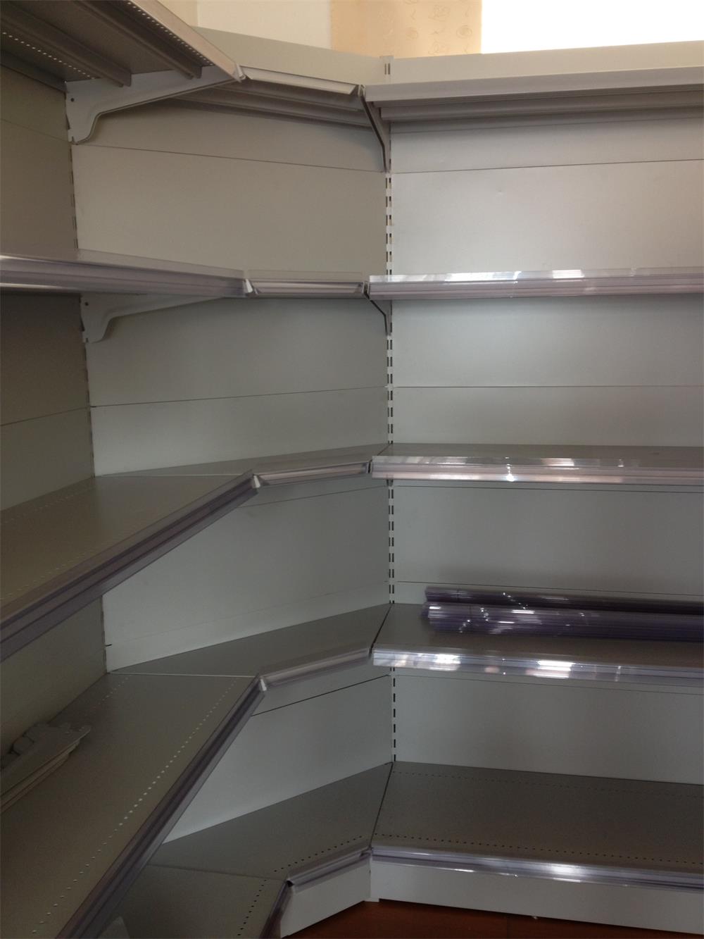 Corner shelf 6